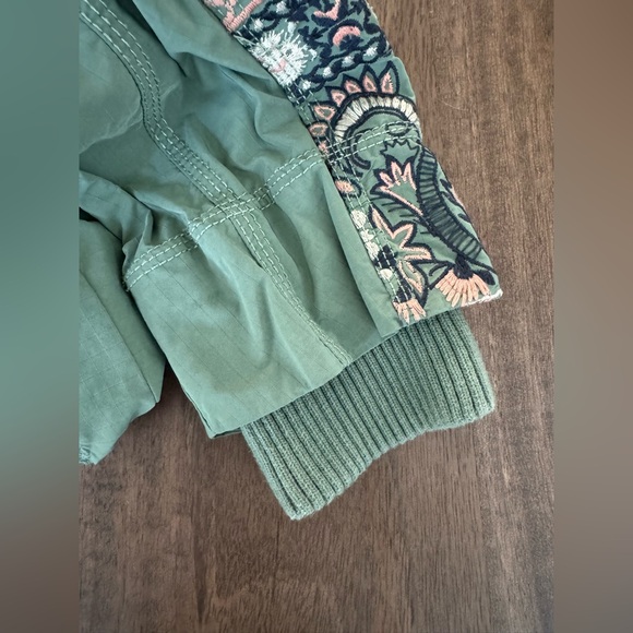 Free People She Fly Anorak Jacket - Picture 9 of 10